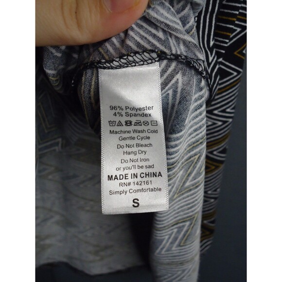LuLaRoe Simply Comfortable W/Chest Pocket Black/Gold/White Zig Zag Size Small - Picture 5 of 9